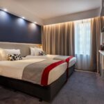 Holiday Inn Express 3