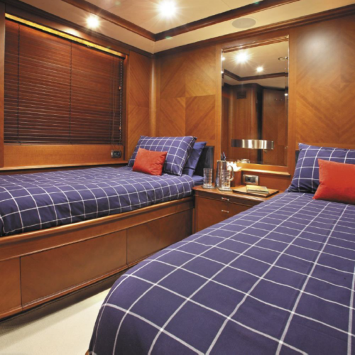 37m Twin Cabin