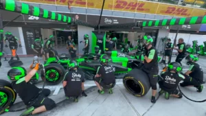 Martin Bjergs Review: En ægte insideroplevelse i Paddock Club – Formel 1 set fra øverste hylde